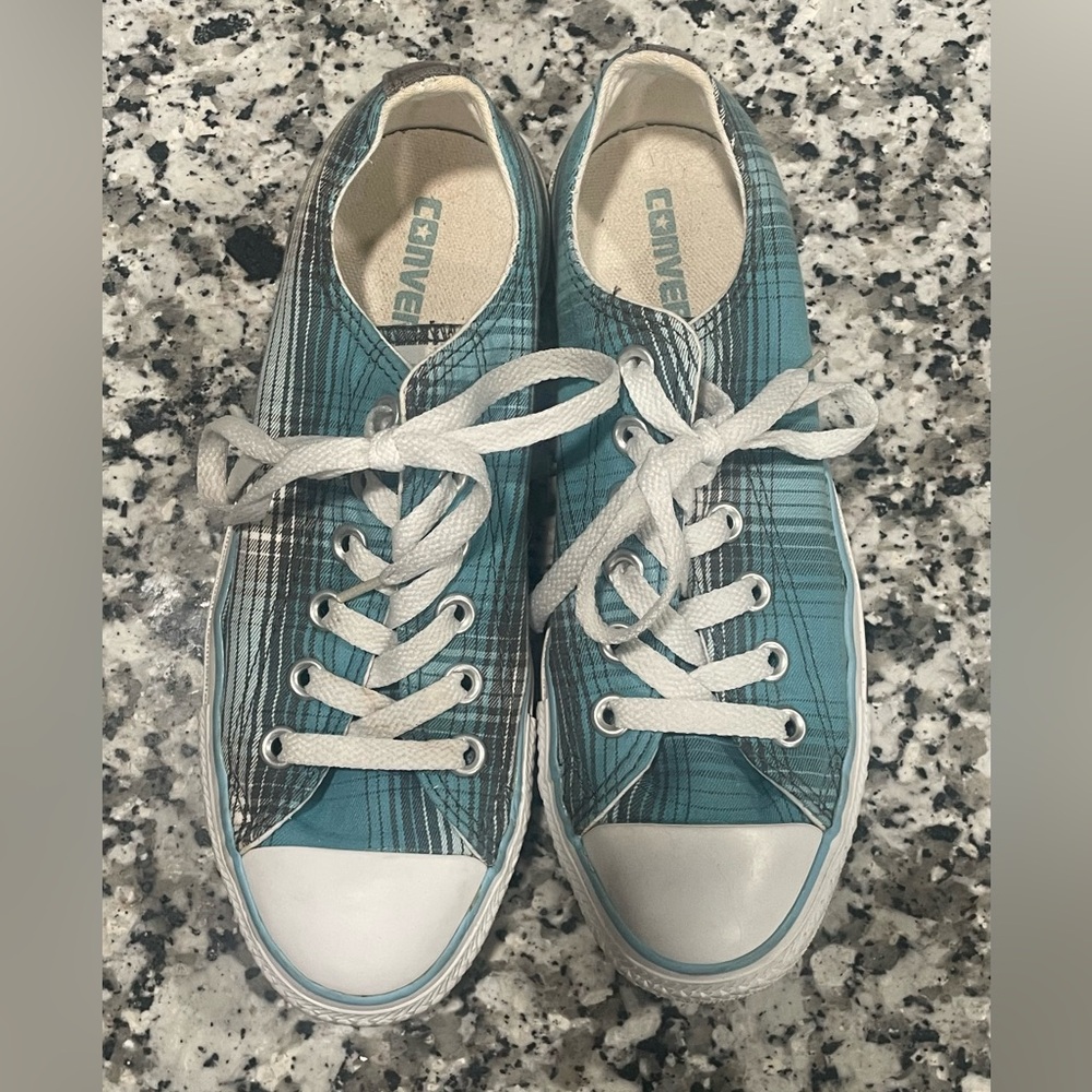 Blue Plaid Converse low top sneakers Mens 5, Womens 7